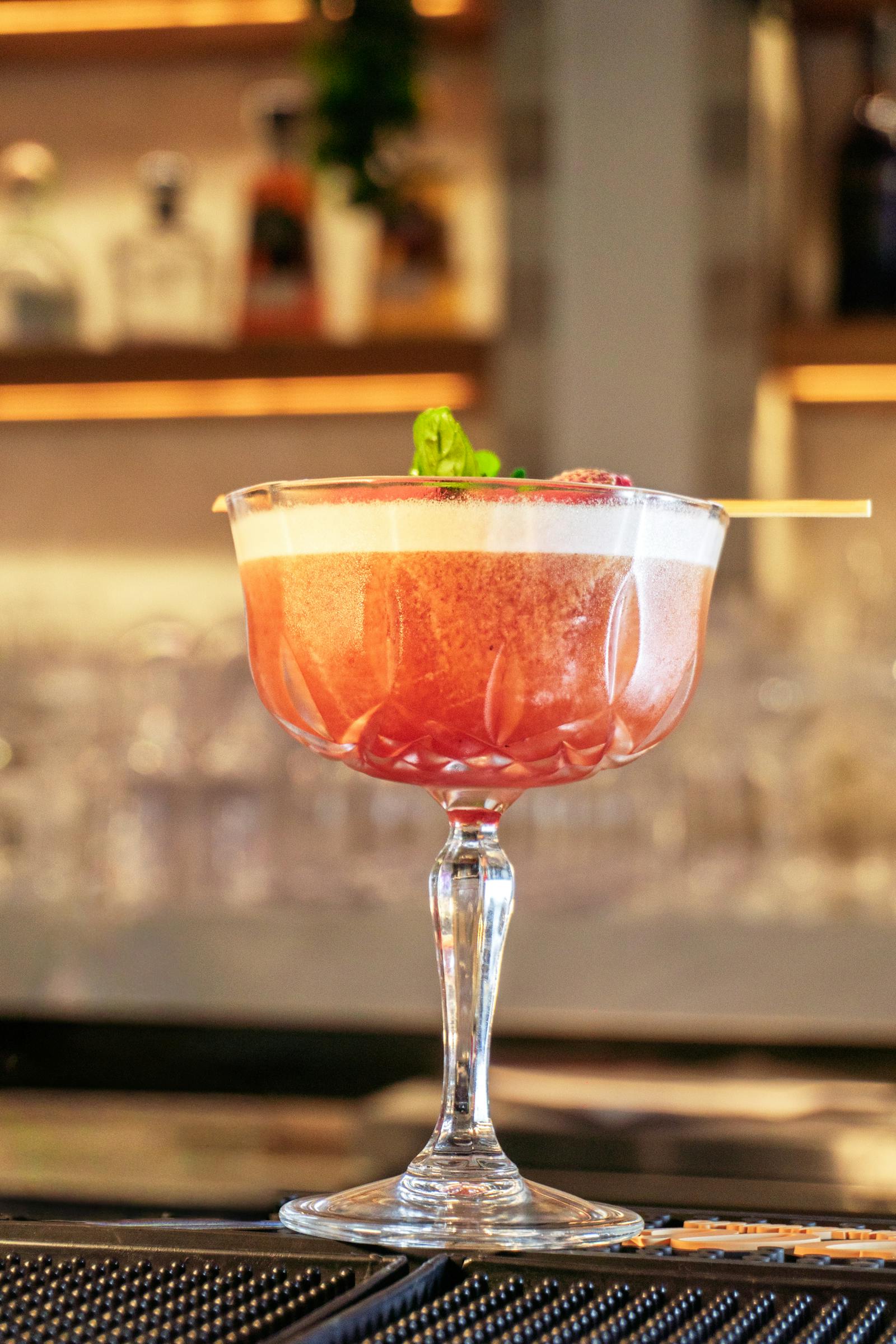 SG YanXiGong: Singapore Premium Club-Style Guide