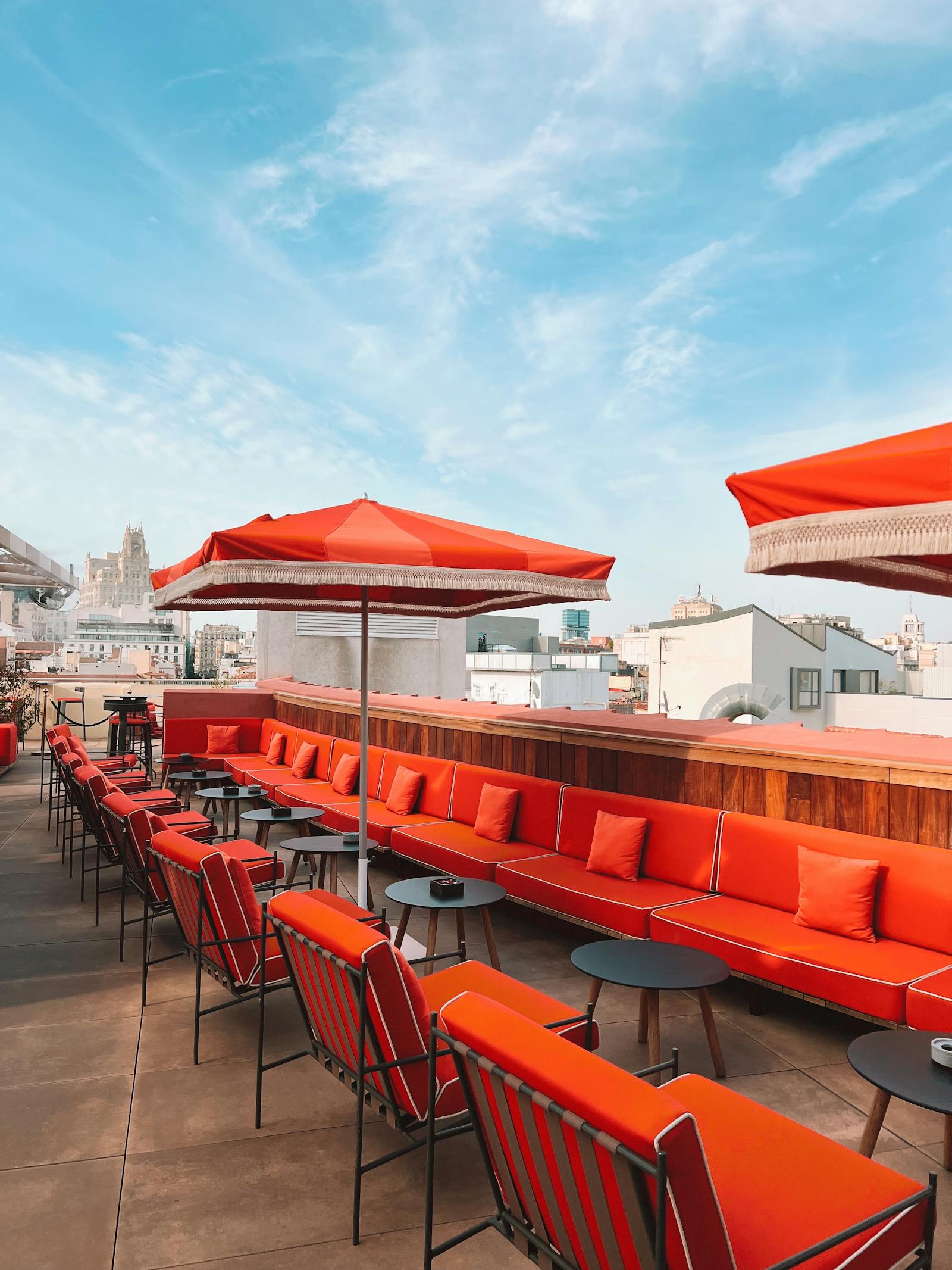 芽笼777：像聊天一样带你认识这个平台